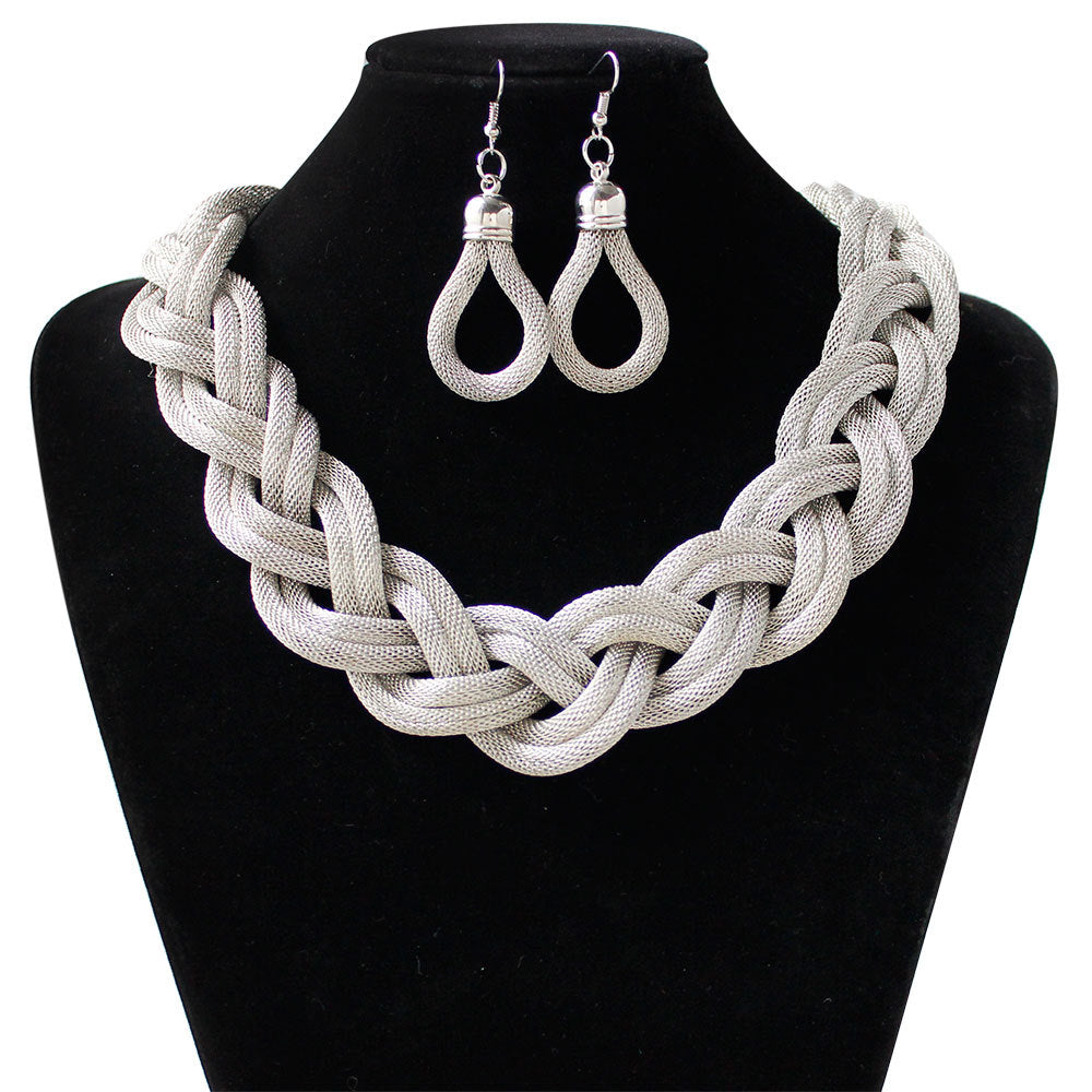 European And American Fashion Boho Necklace Earrings Set